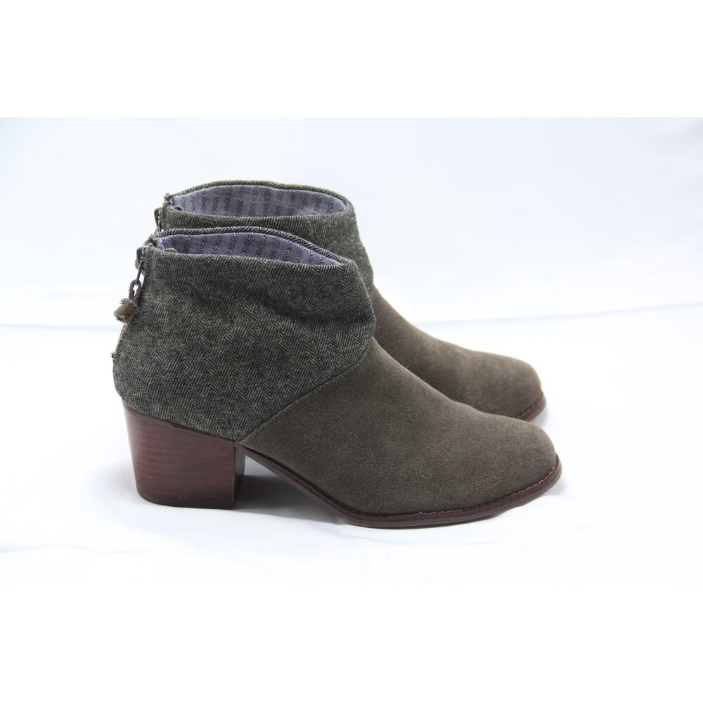 TOMS Leila Ankle Boots Womens Size 8 Tarmac Olive Gray Suede Herringbone Bootie